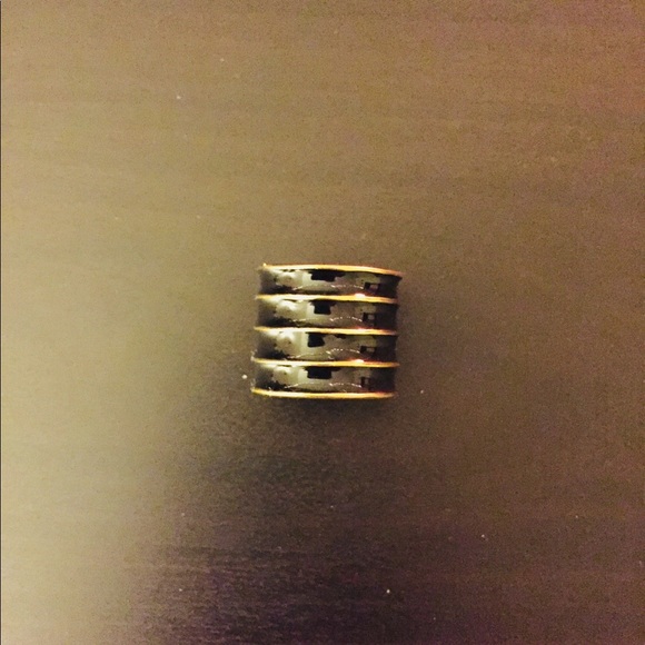 Statement Ring - Picture 3 of 4